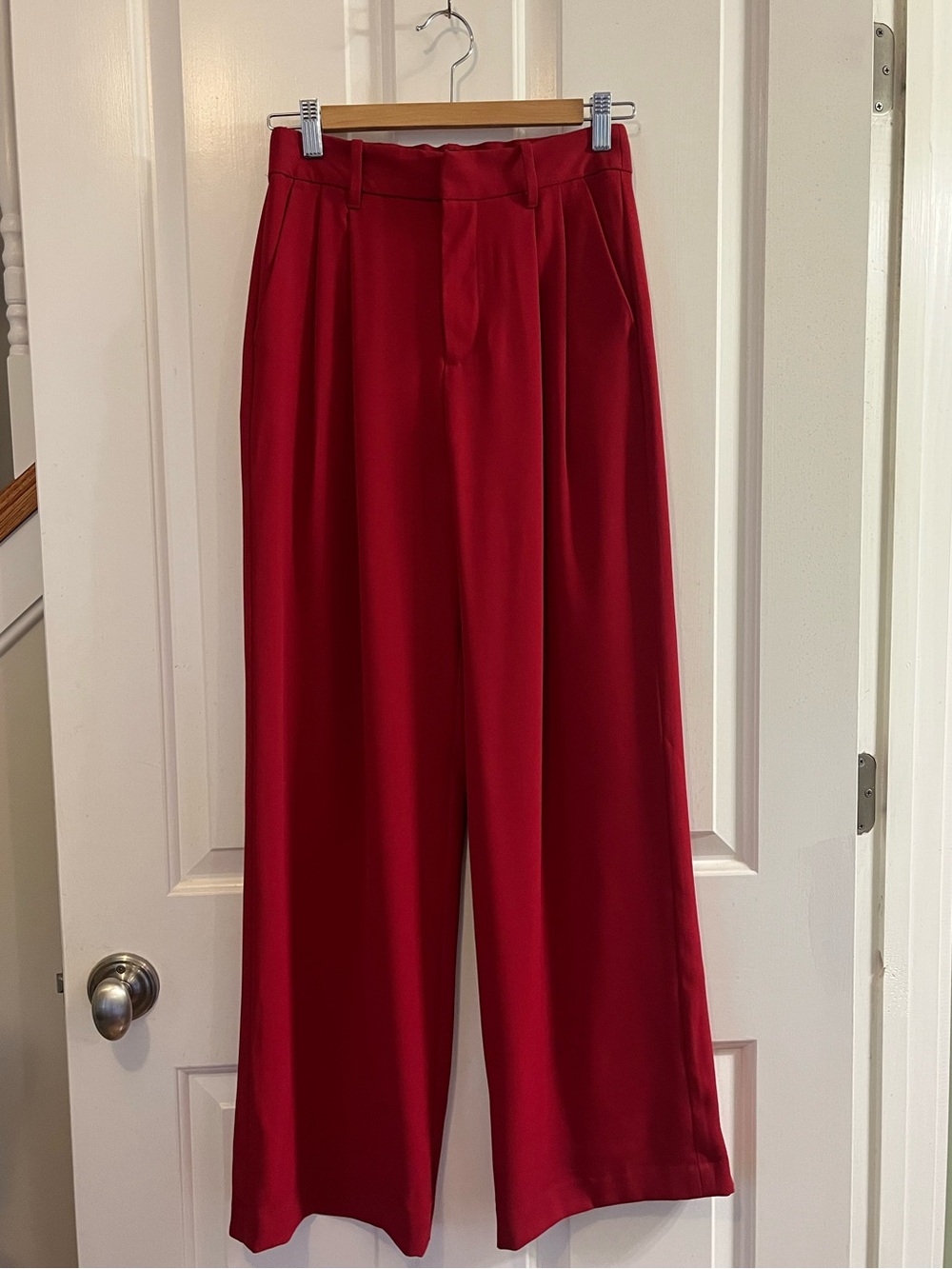 NWT Gap High Rise Red Wide-Leg Pleated Pants